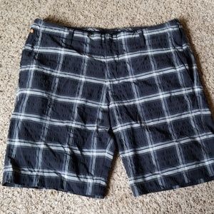 Tommy Bahama shorts, size 34